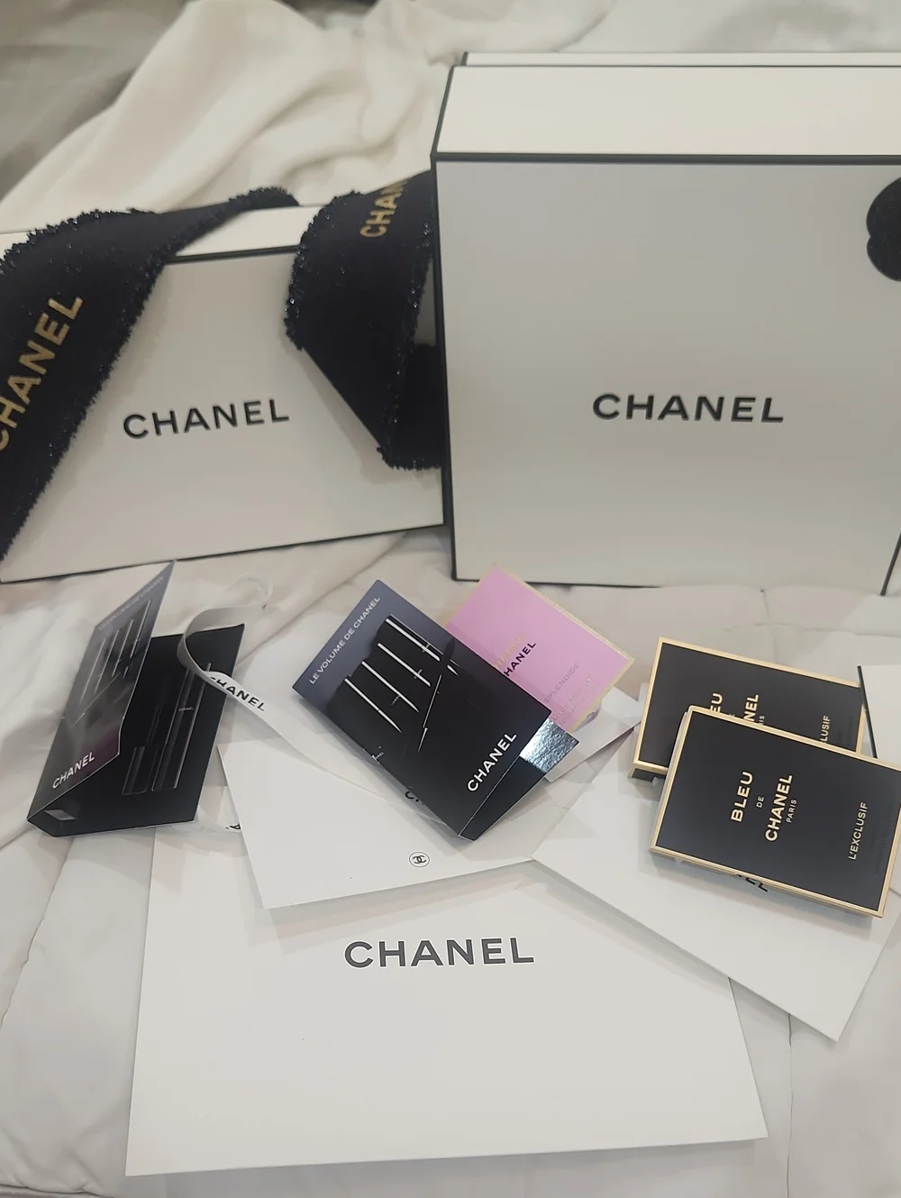 CHANEL 6xPerfume Spray 2xMascara Mini 2XLuxury Boxes 2xShip Boxes 1xBag Camellia